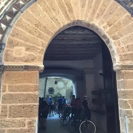 Отель Moderno 2*