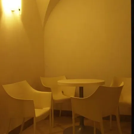 Moderno Отель 2*
