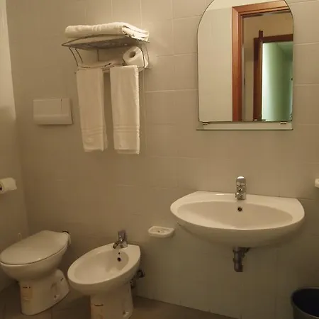 Отель Moderno